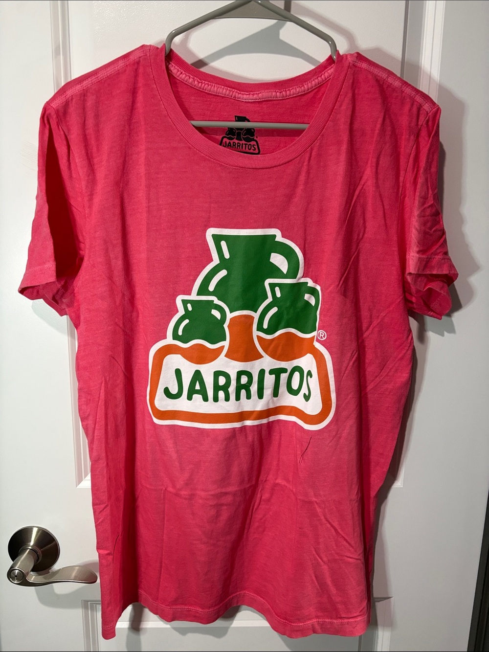 Jarritos Men’s graphic T-shirt NWOT